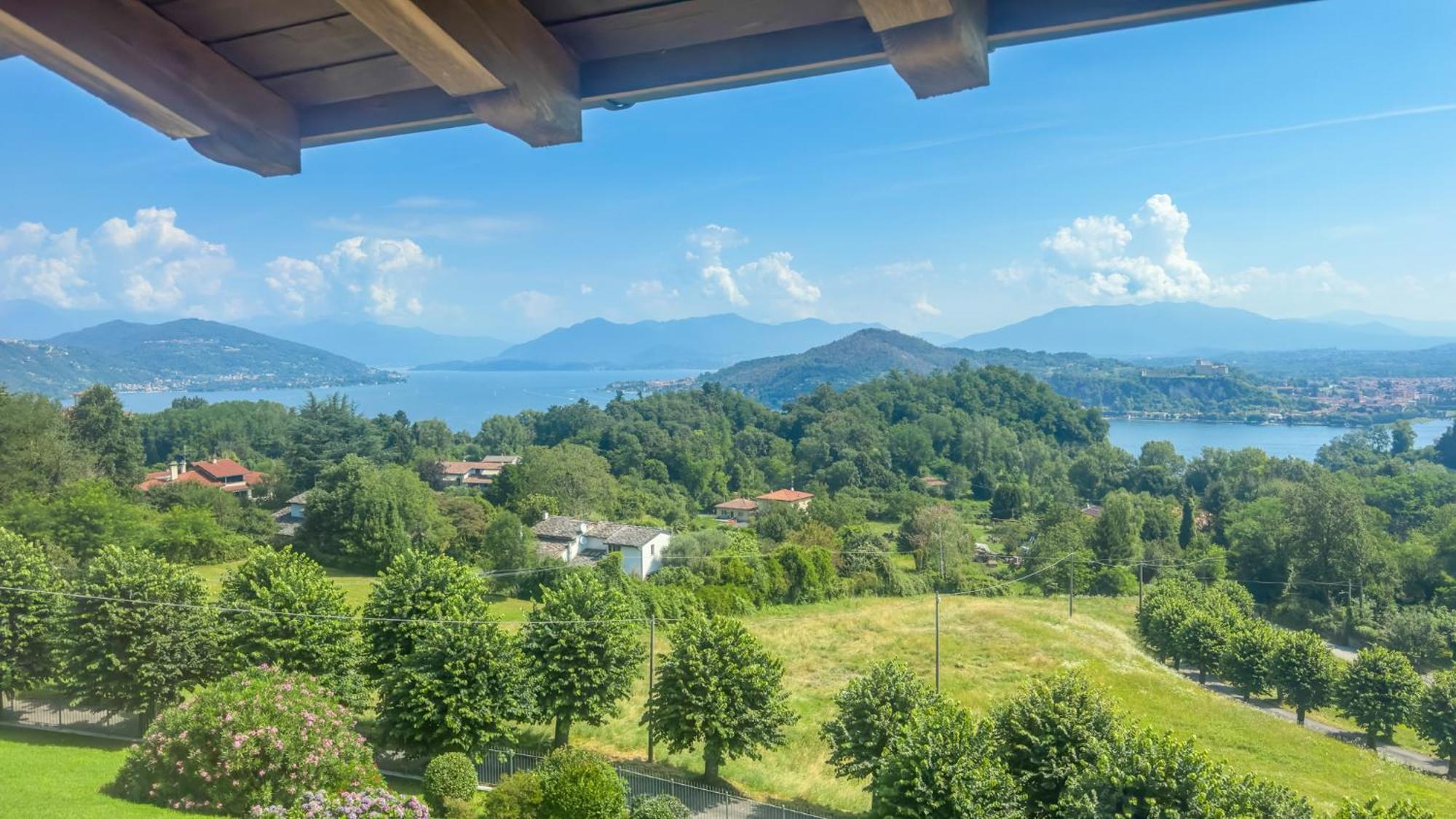 Belvedere Sul Lago Arona Eksteriør billede